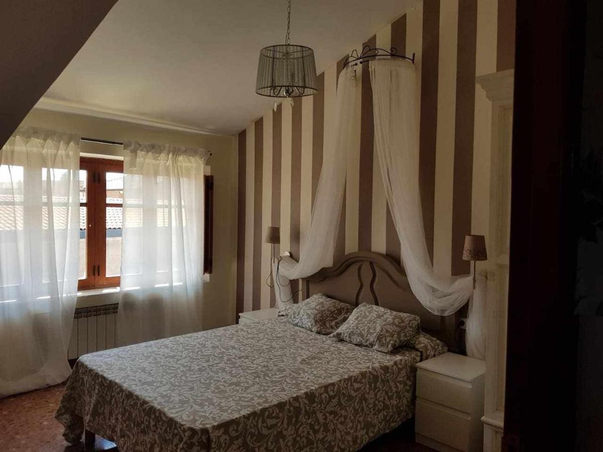 Casa De Campo Con Piscina 12 Personas Valladolid Eksteriør bilde